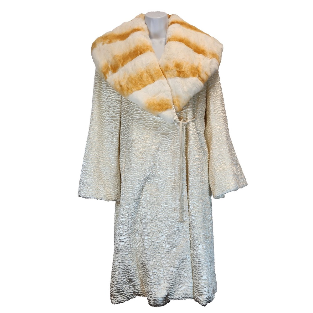 Vintage Bill Blass Coat 10 Luxurious Mid Length Oversized Fur Shawl Elegant 70s